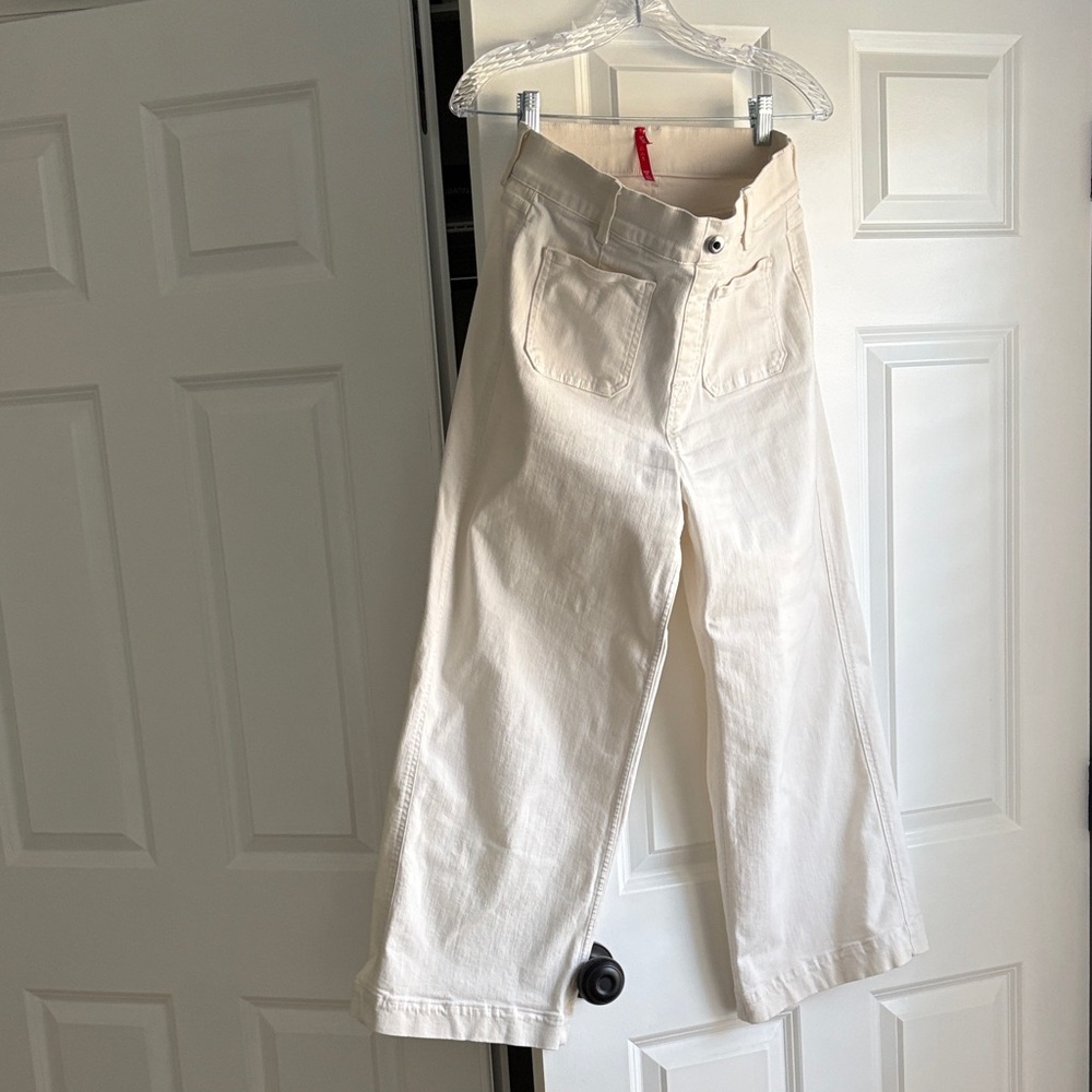 Spanx pull on Cream Wide-Leg cropped jeans